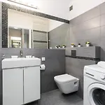 Czarnieckiego By Renters Apartmán