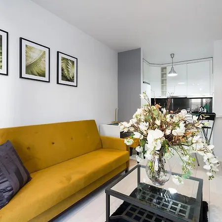 Apartamento Czarnieckiego With Free Parking By Renters