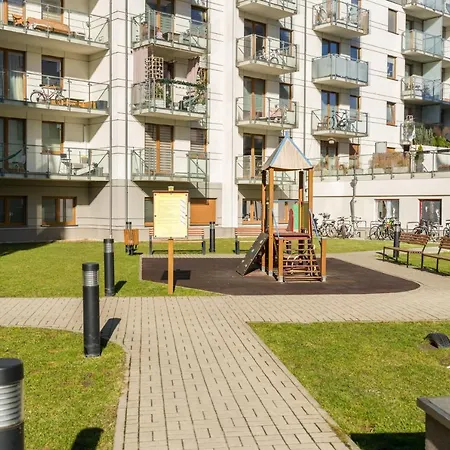 Czarnieckiego With Free Parking By Renters Poznan