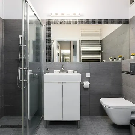 Czarnieckiego With Free Parking By Renters Apartamento