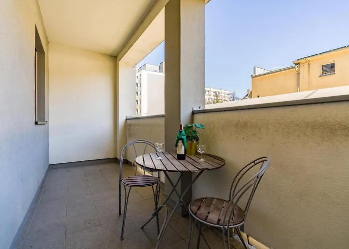 Czarnieckiego By Renters Apartamento